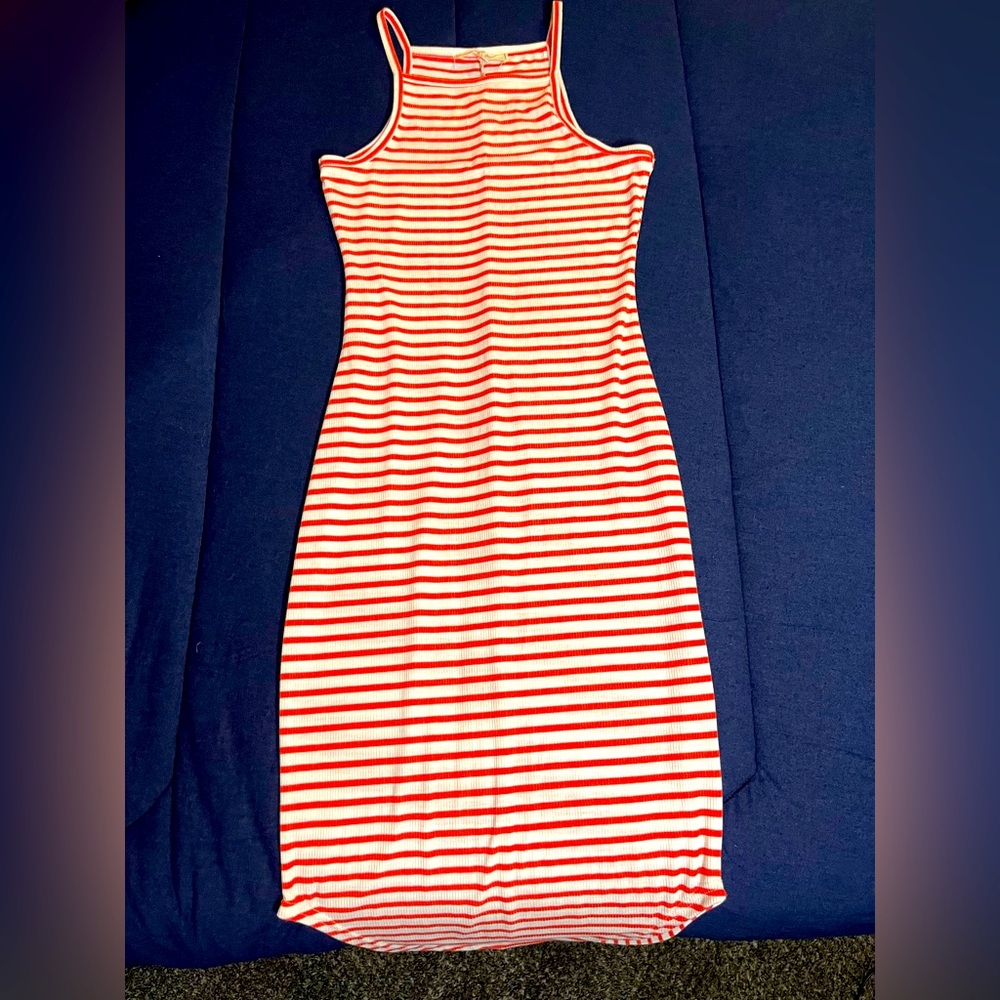 Simple Cute Red and White Striped Dress | Size: Small